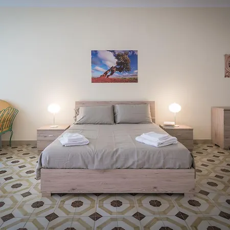 Della 4* レッチェ