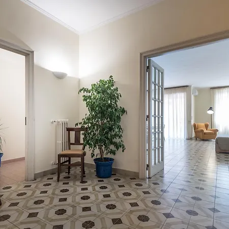 Frühstückspension Della 4*