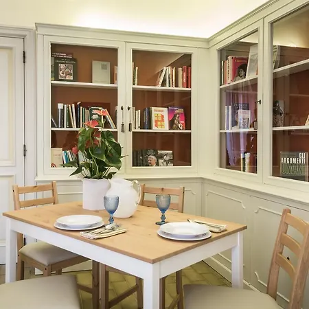 Bed and Breakfast Della 4*